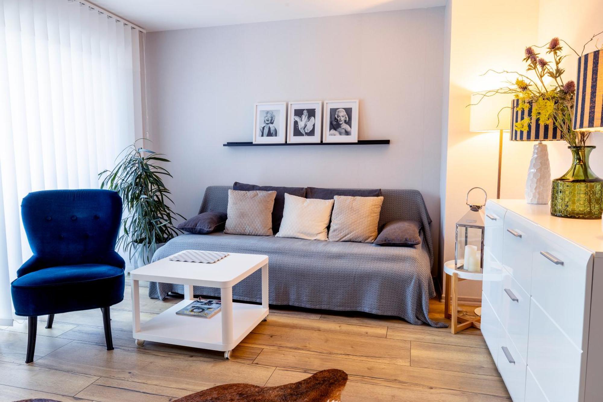 Design Apartment- 24H Self-Check-In - Bis 4 Pers - Parkplatz - Wifi - Balkon -Terrasse - In Direkter Weihernaehe - Radwege Schiffweiler Екстериор снимка